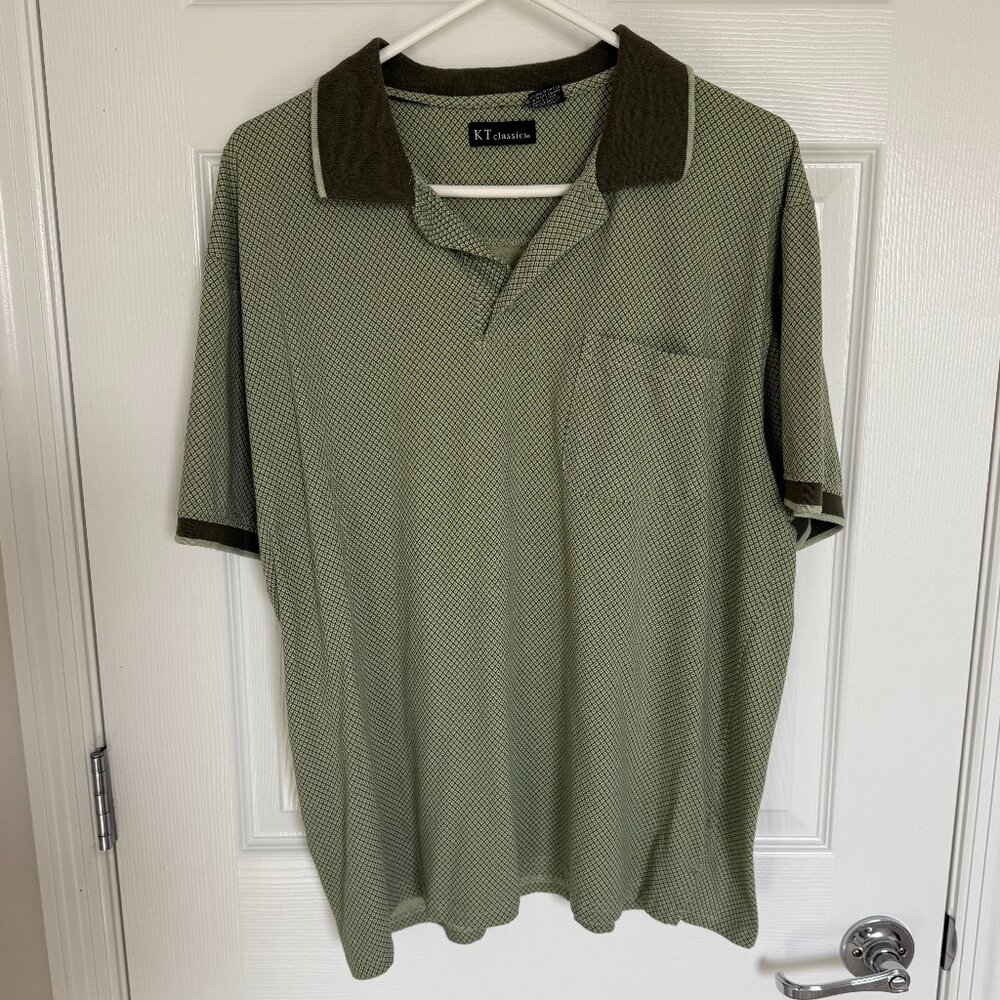 VINTAGE KT Classics Mens Polo Green Printed Tee with Pocket Size Large